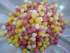 Little balls of boiled sweet with tangy flavour